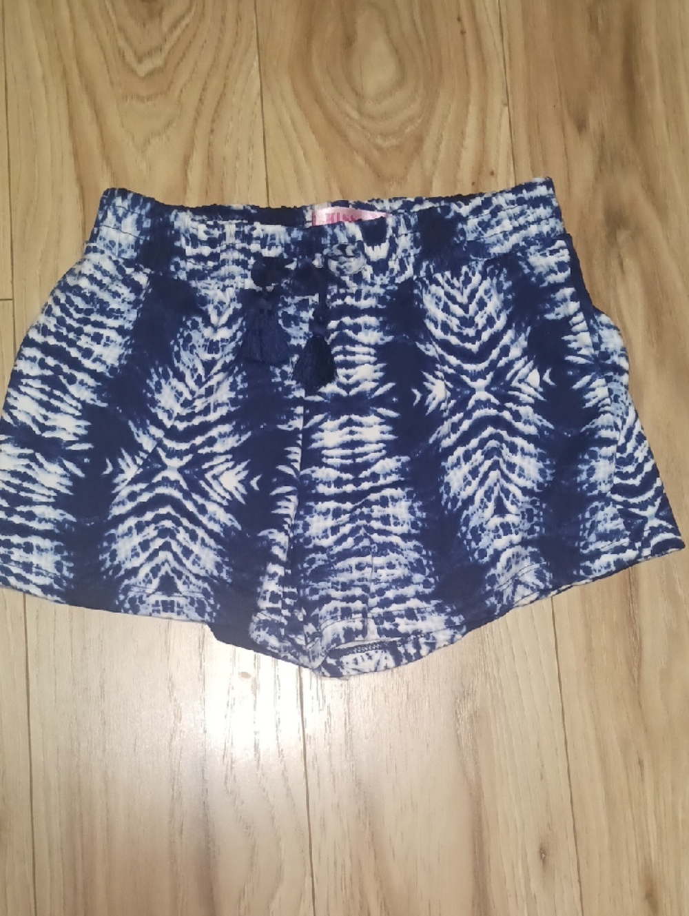 🐞10 for 13❗️SALE❗️1st Kiss Blue and White Tie-Dye Shorts